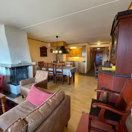 Comfort, Sauna & Great Location! Leilighet