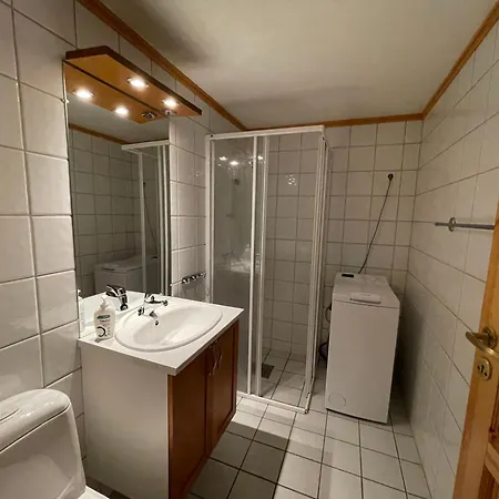 Comfort, Sauna & Great Location! Leilighet *