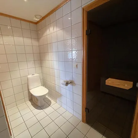 Lägenhet Comfort, Sauna & Great Location!